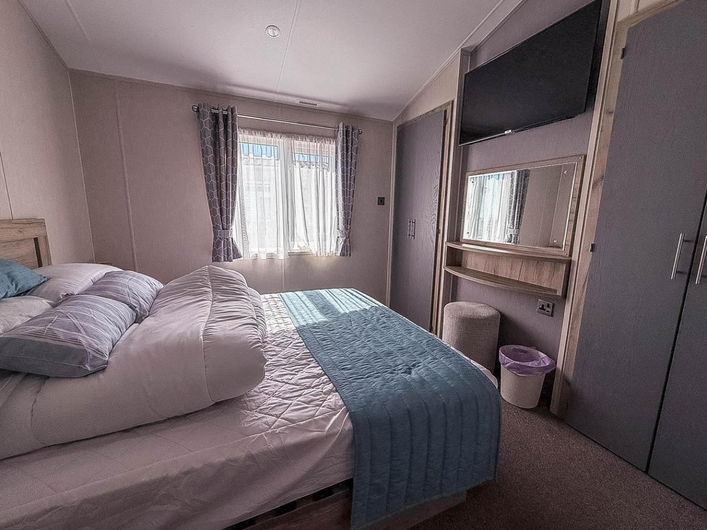 Stunning 6 Berth Lodge With Full Sea Views In Suffolk Ref 68007Cr Lowestoft Bagian luar foto
